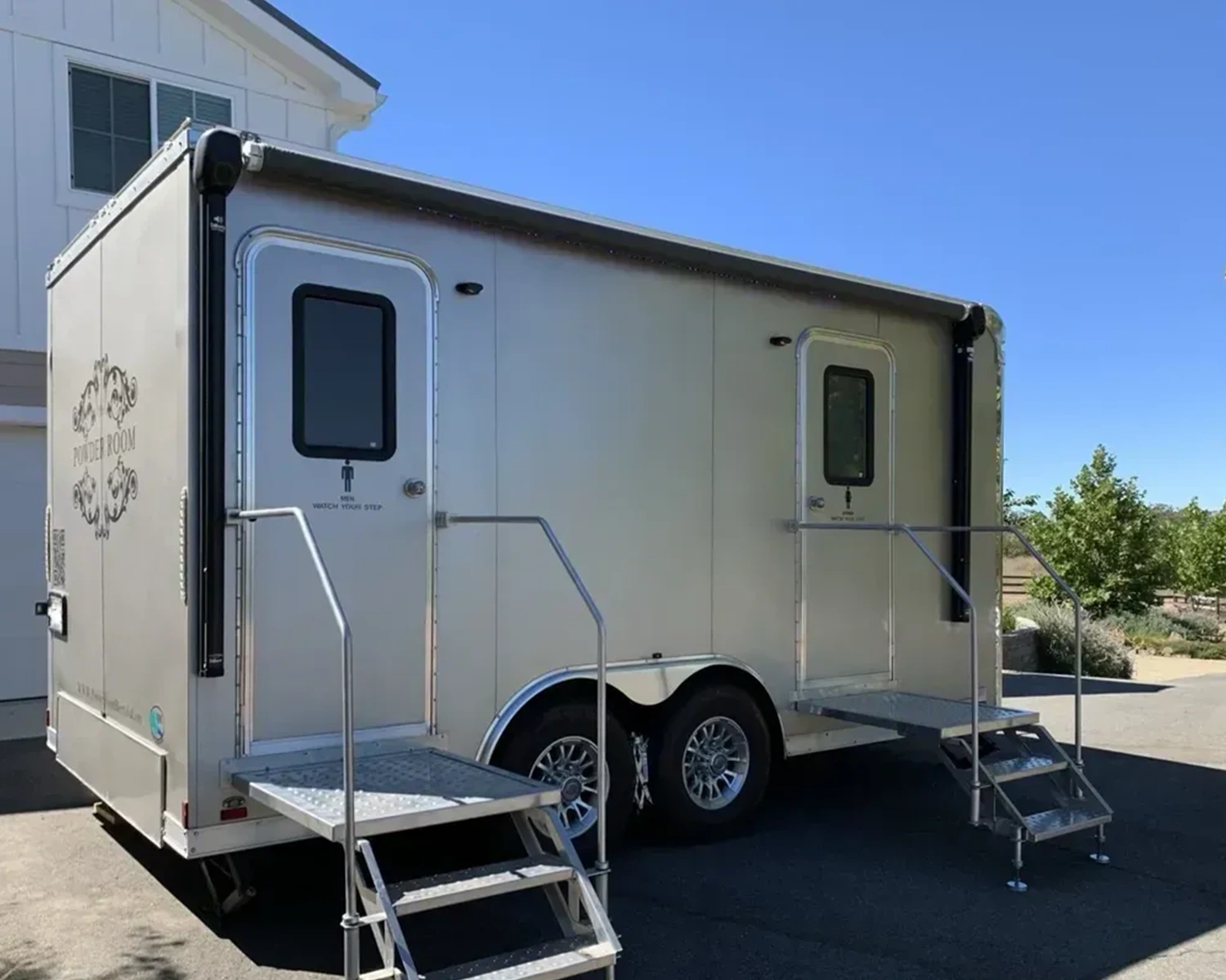 Luxury Restroom Trailer 3W 3M